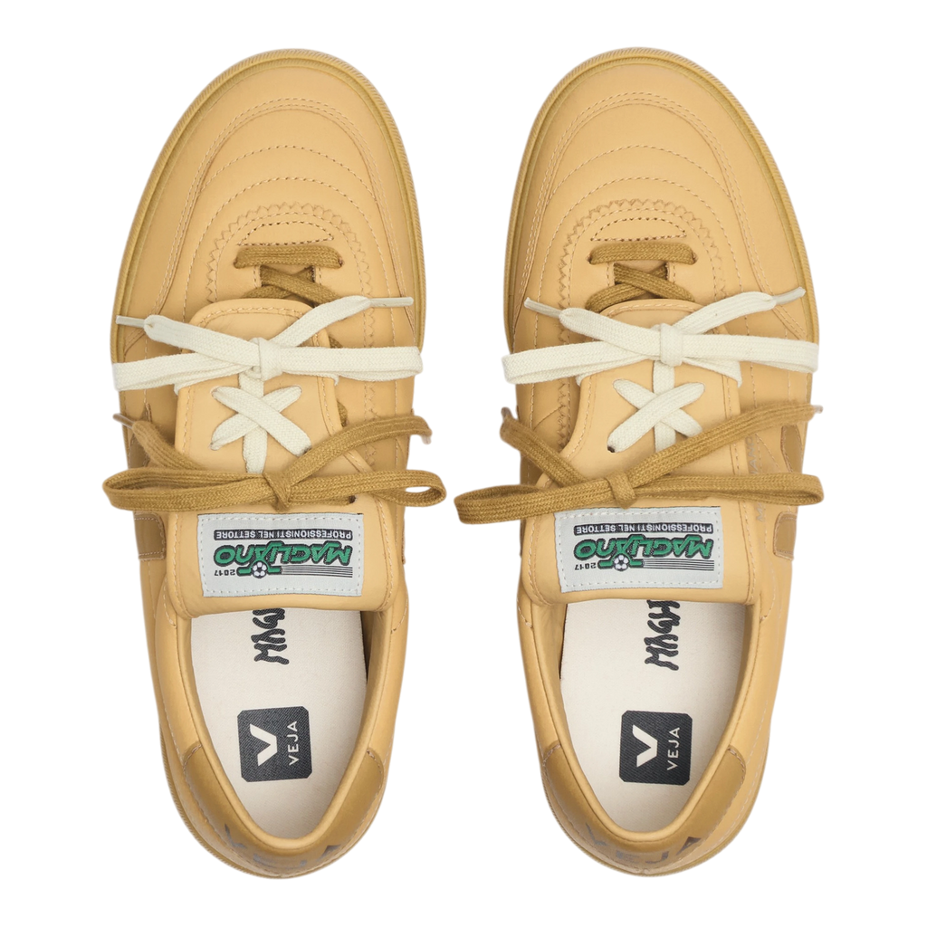 Veja - Panenka (Veja X Magliano) - Taffy angle product image