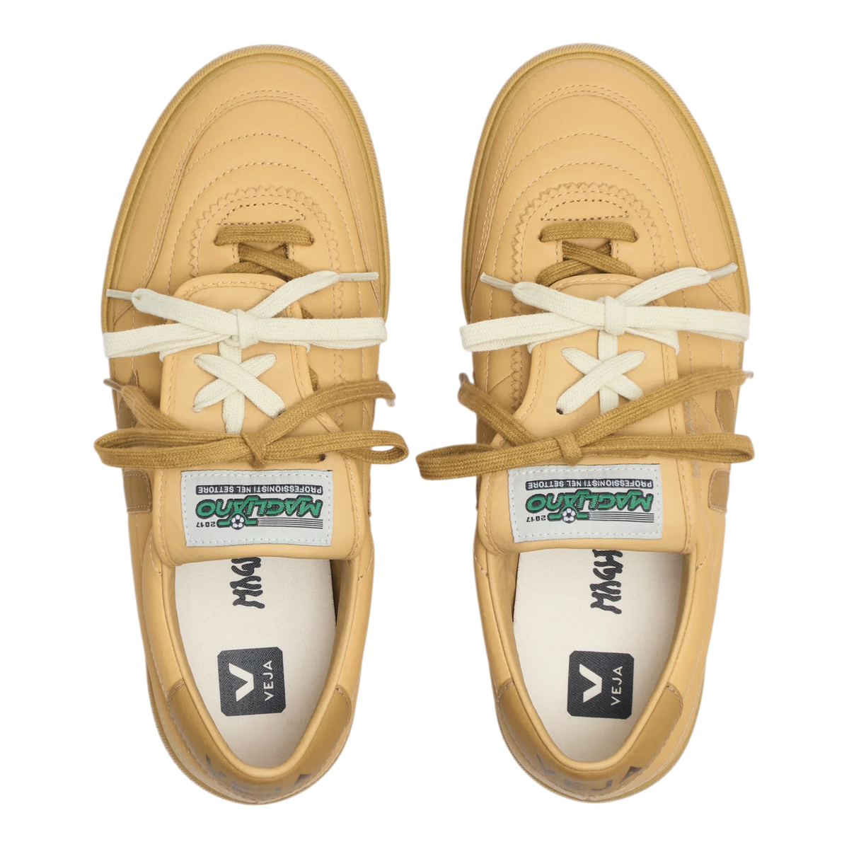 Veja - Panenka (Veja X Magliano) - Taffy angle product image
