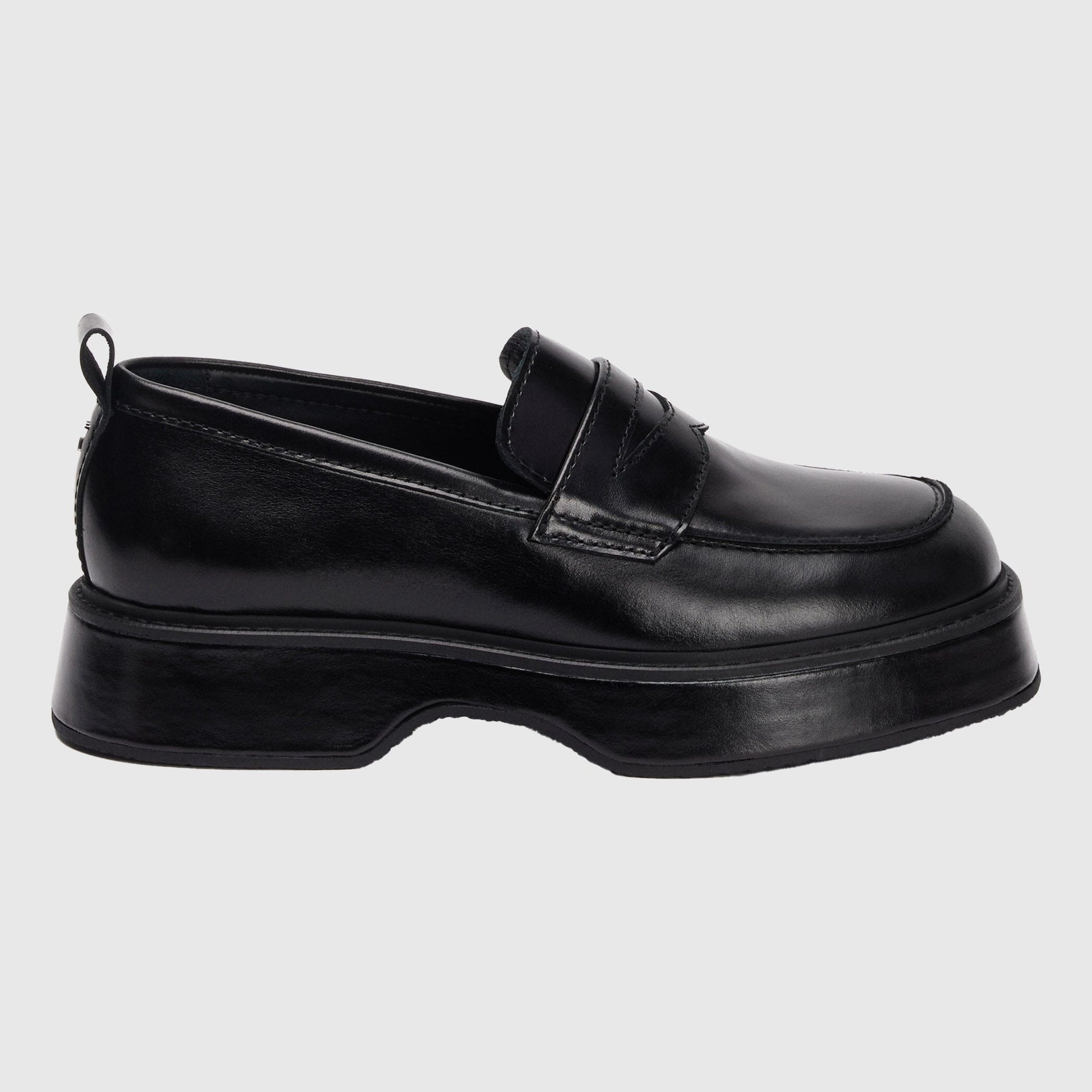 AMI Alexandre Mattiussi Leather Loafer - Black Shoes AMI Alexandre Mattiussi 