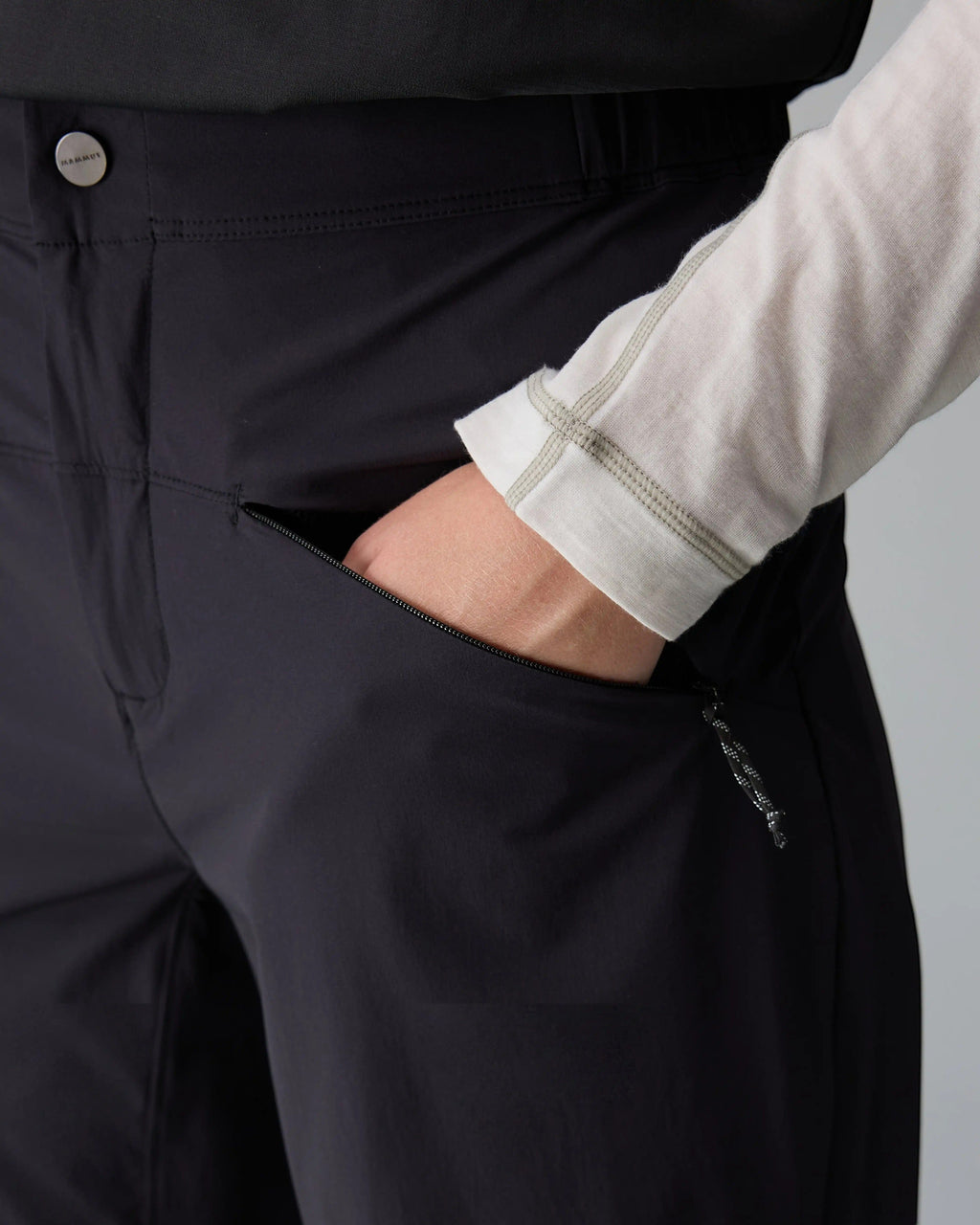 Hiking Patrol x Mammut Light Pants - Black Pants Mammut 