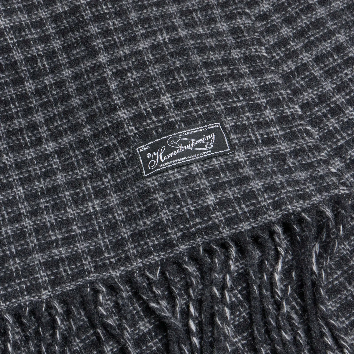 Mfpen - Facade Fringe Scarf - Charcoal Fence Check Skjerf mfpen 
