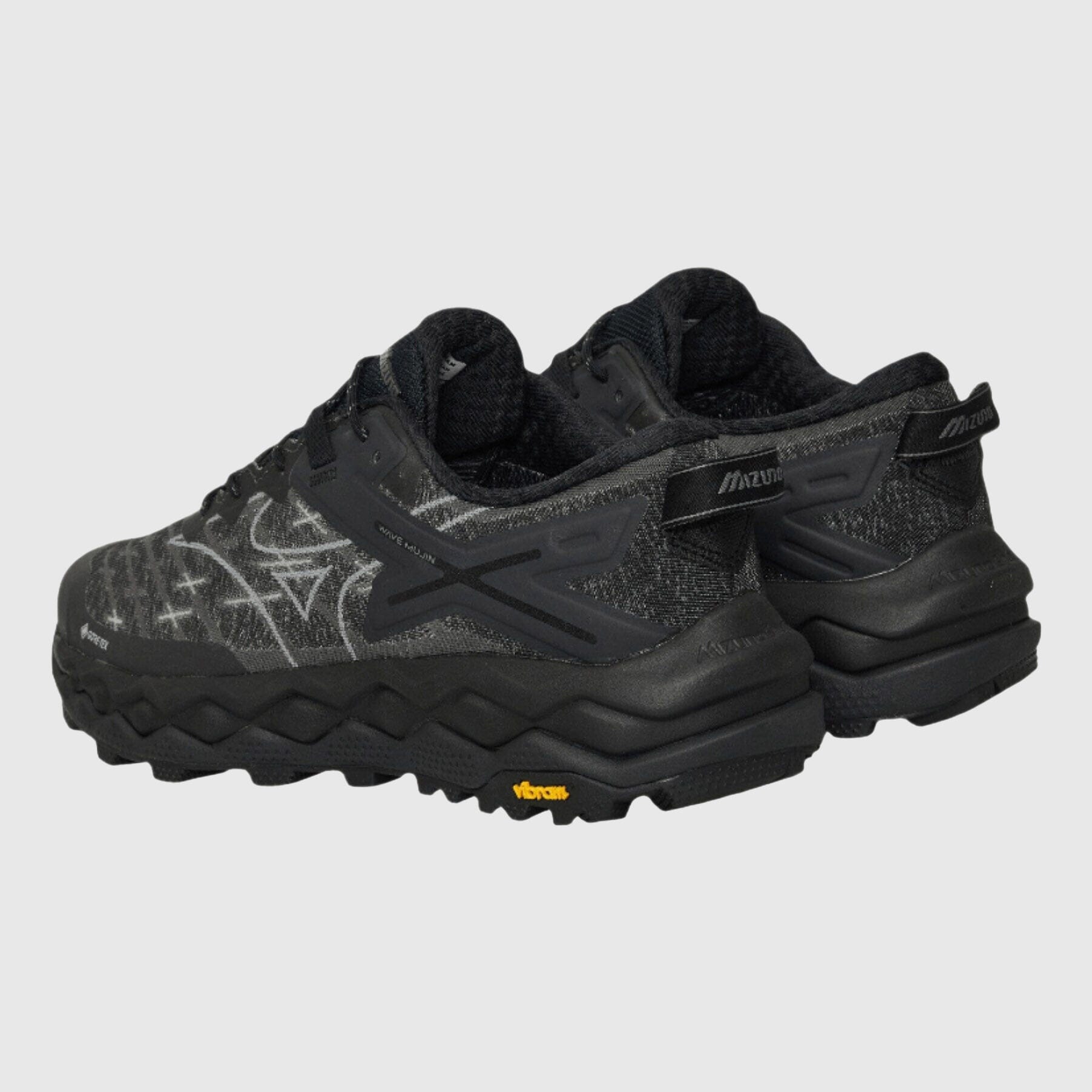 Mizuno Wave Mujin LS GTX - Black / Quiet Shade / Black Sand Sneakers Mizuno 