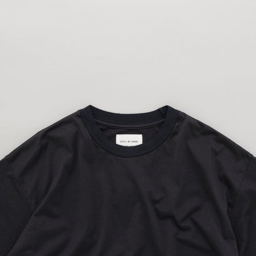 Still by Hand Knitted Rib T-shirt - Black Navy T-shirt Still by Hand 