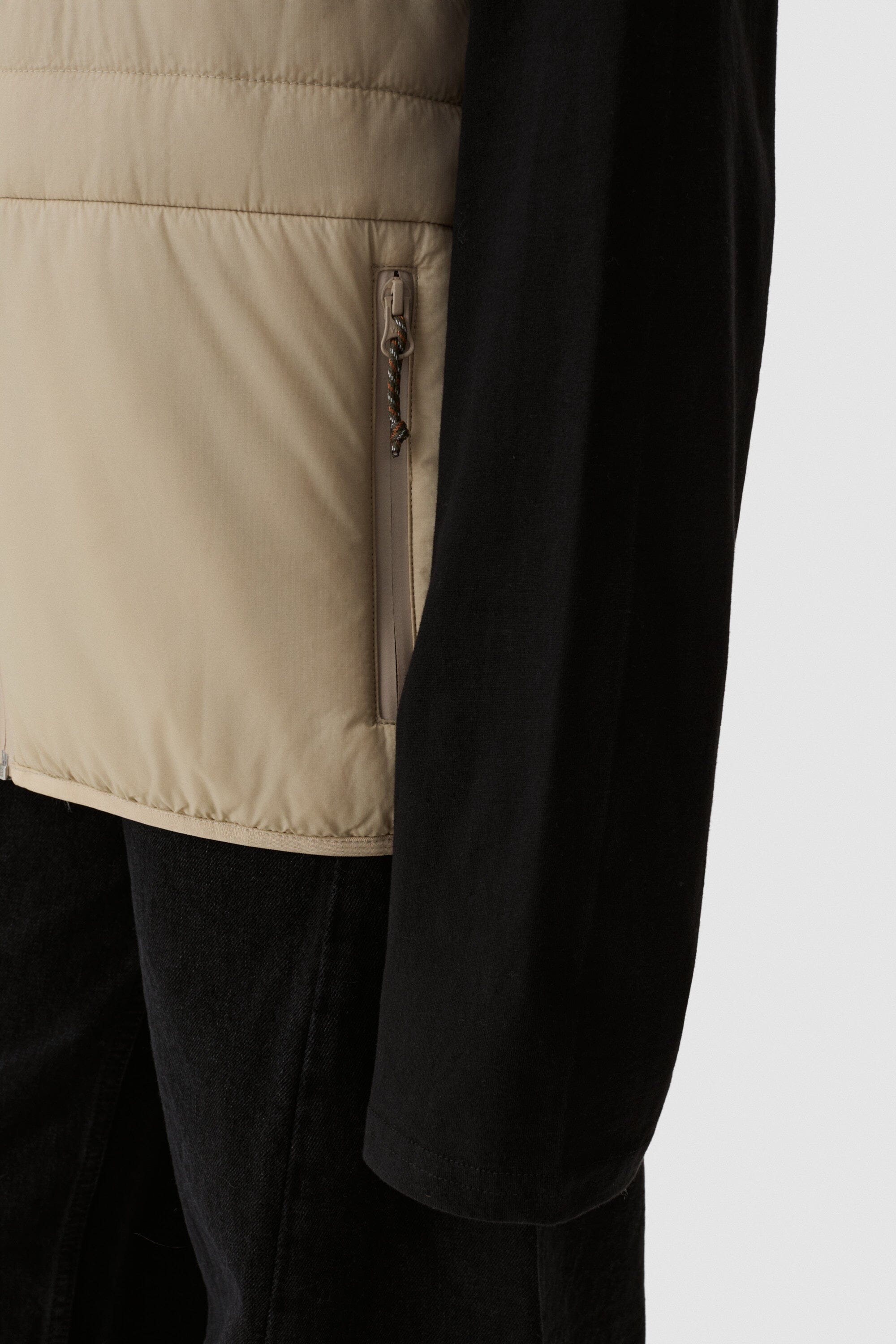 Yama Traverse Puffer Vest - Sand Dune Vest Yama 