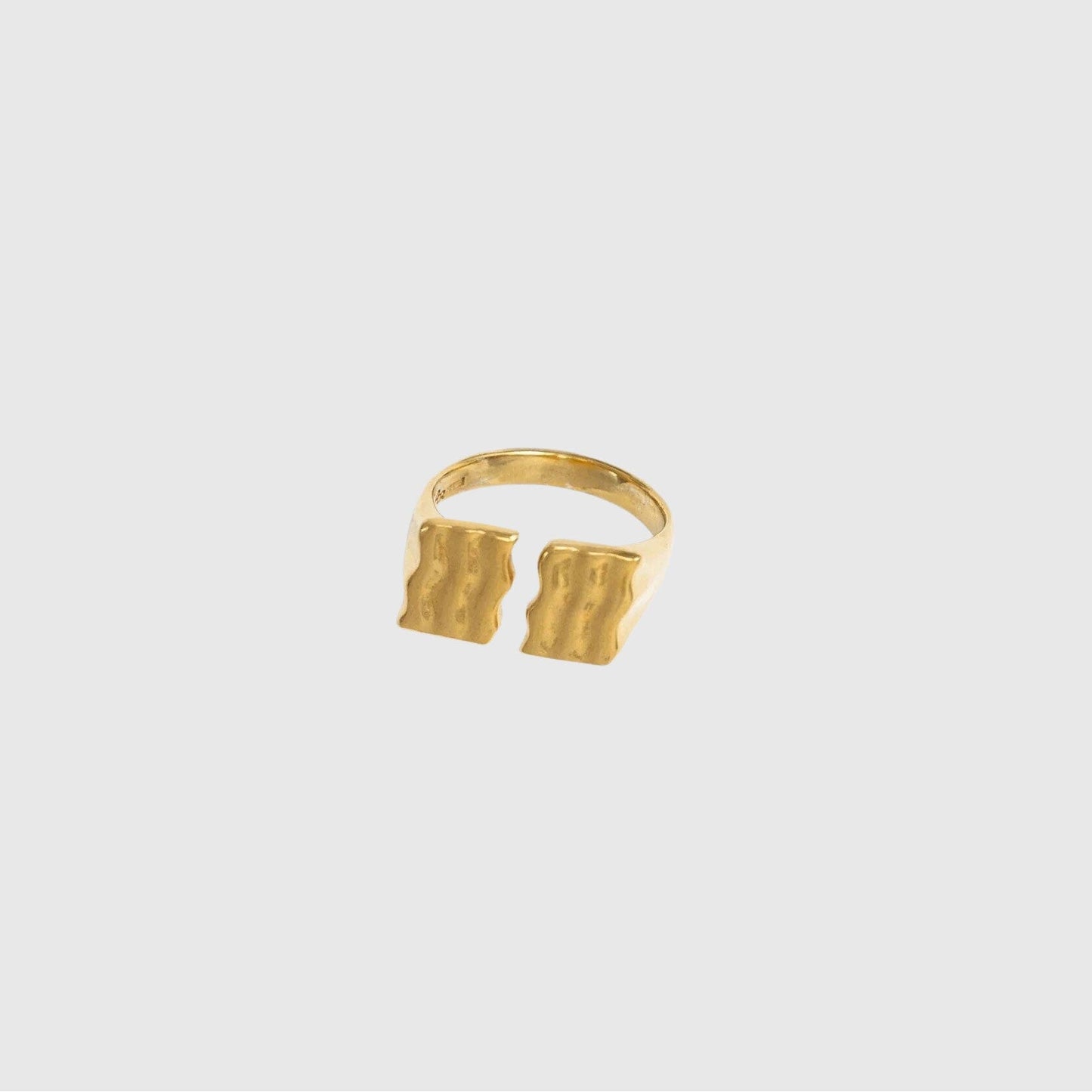 Aur Studio Jamie Signet Ring - Gold Jewellery Aur Studio 