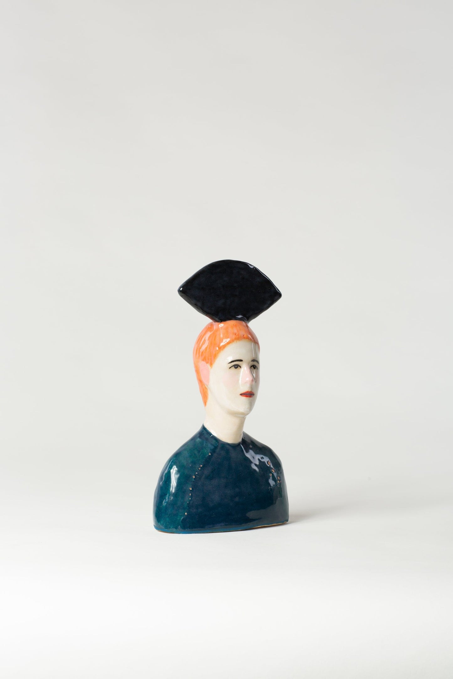 Robin Danielsson Untitled Figures 2023 (orange hår med oval) Art Salgshallen 